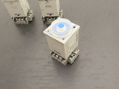 Allen Bradley 700-HR52TA17 Multi Function Timing Relay Ser C 5A 120V Lot of 3