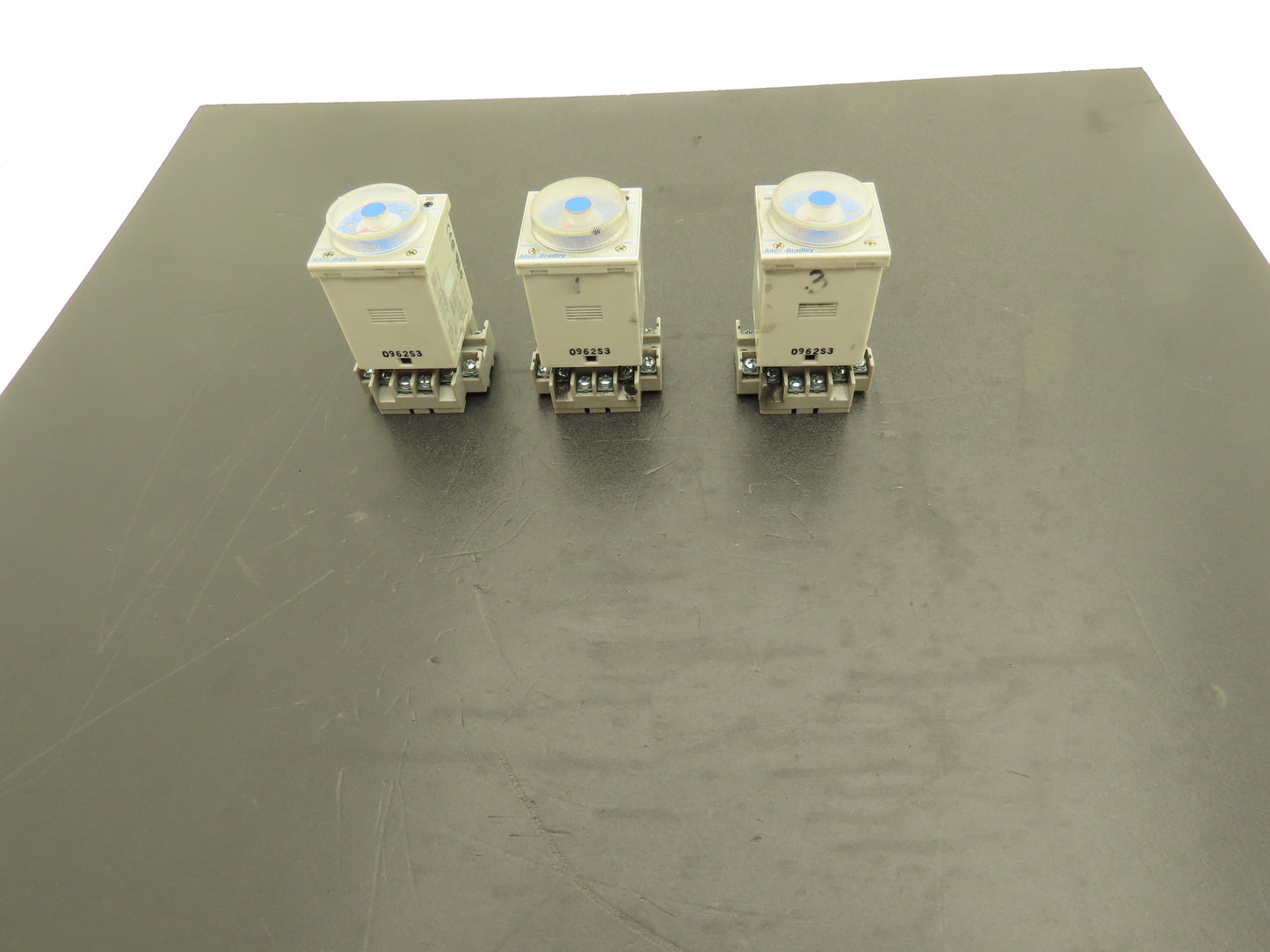 Allen Bradley 700-HR52TA17 Multi Function Timing Relay Ser C 5A 120V Lot of 3