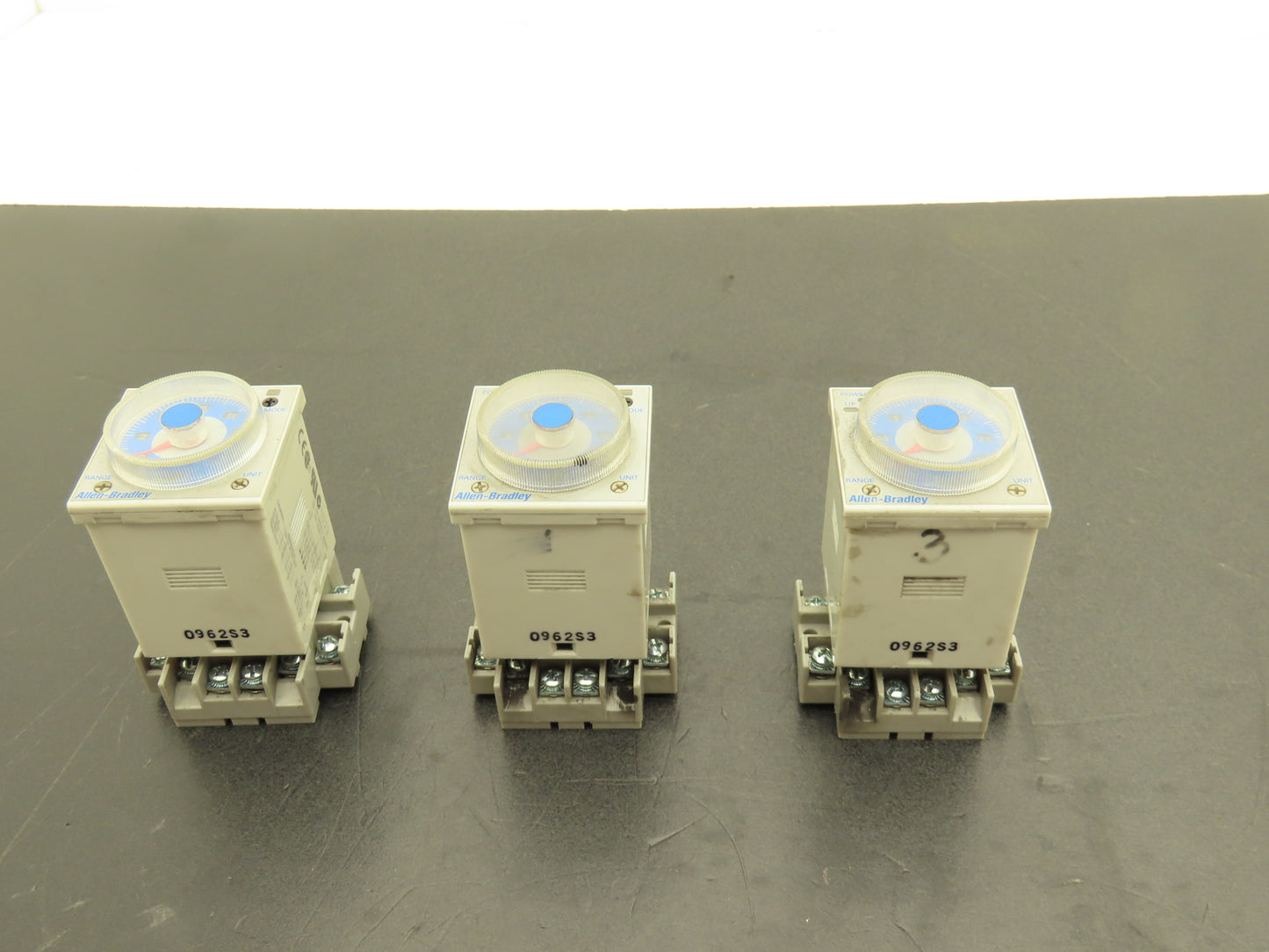 Allen Bradley 700-HR52TA17 Multi Function Timing Relay Ser C 5A 120V Lot of 3