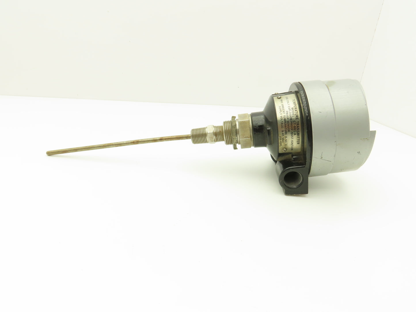 Hy-Cal CT-881-A Temperature Transmitter 8" Probe 9-45VDC