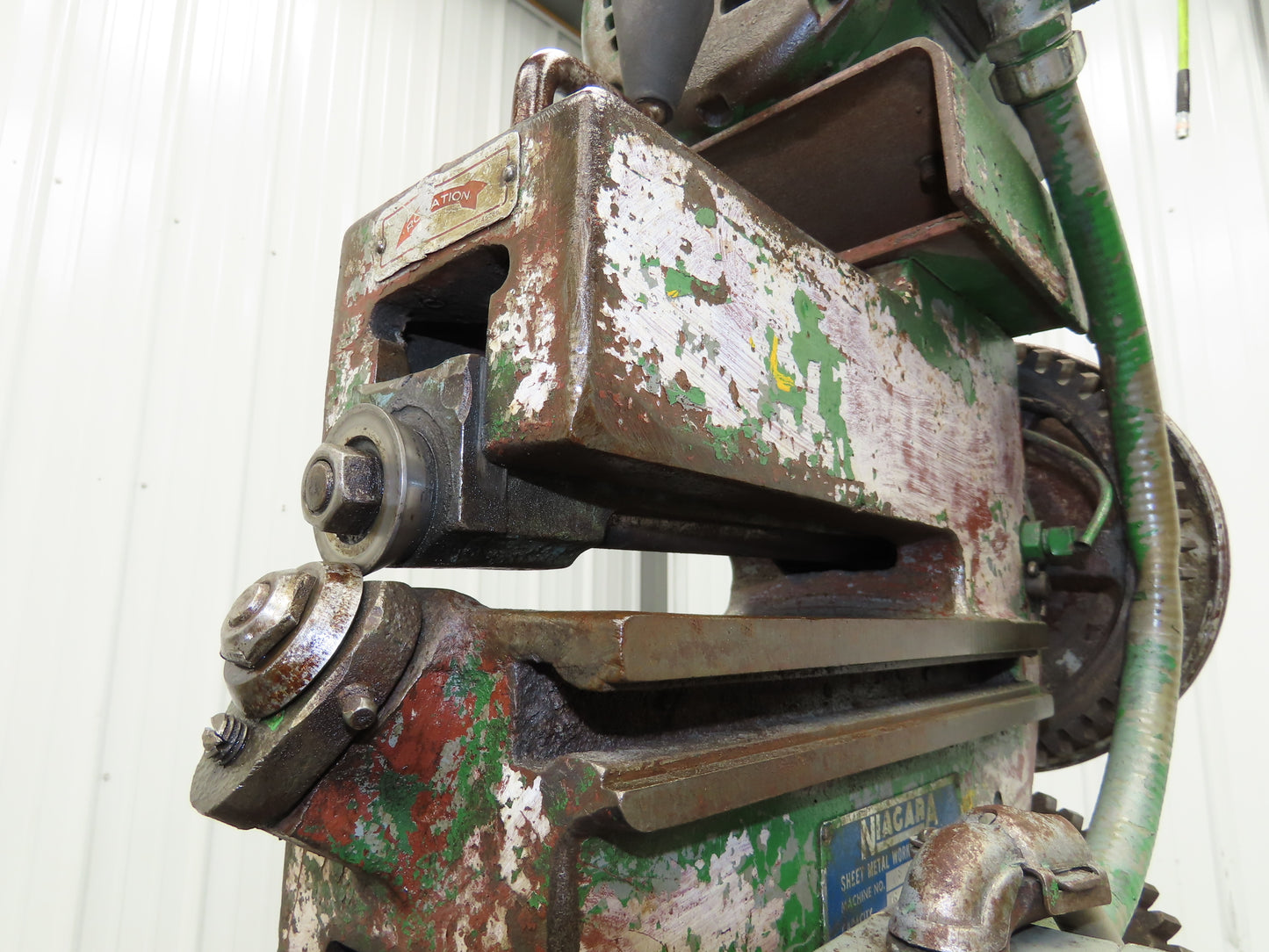 Niagara 13 Power Metal Circle Shear 32" Circle Cutter 16GA 1/2Hp 230/460 3Ph