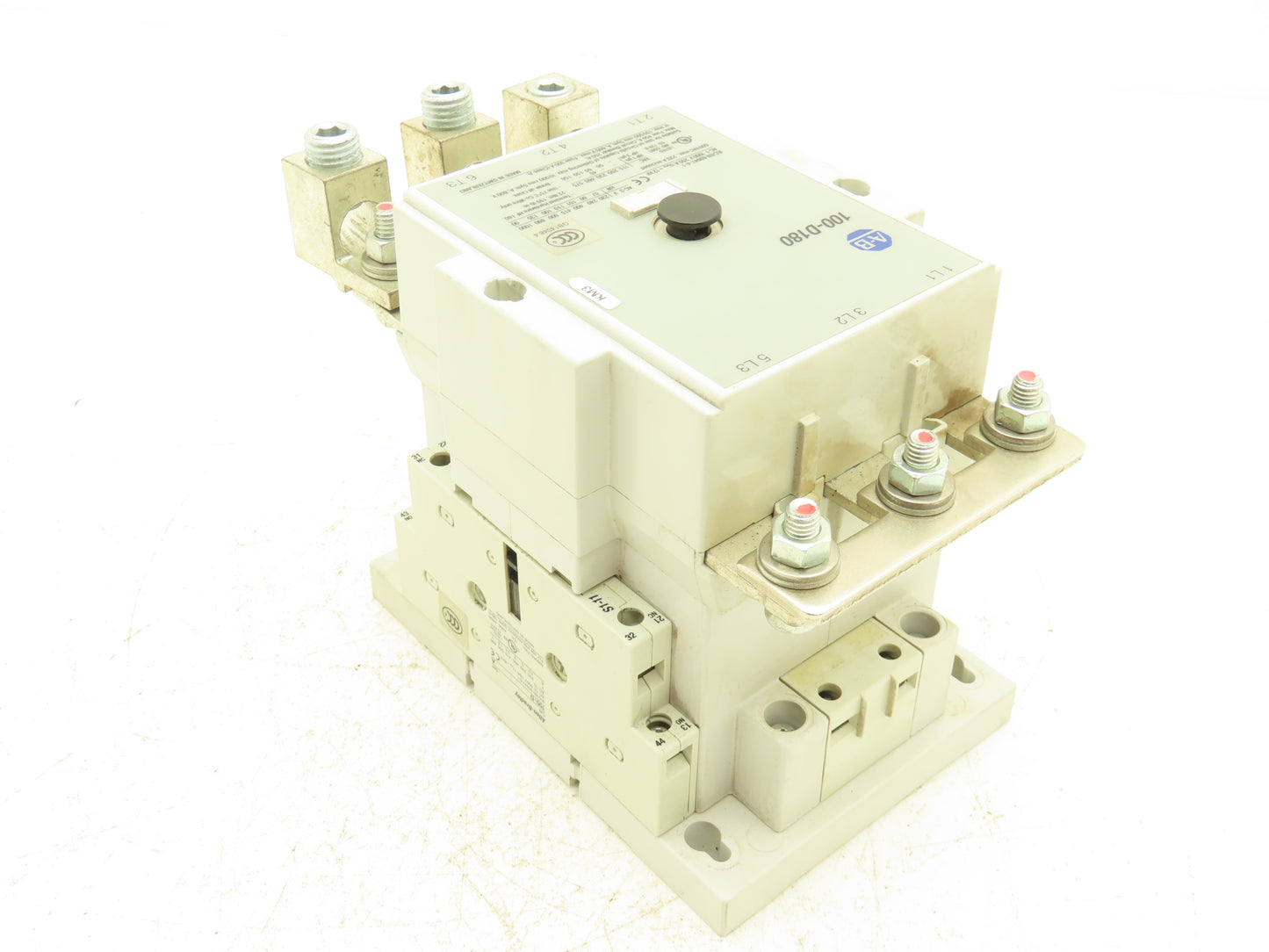 Allen Bradley 100-D180 Motor Starter Contactor 250A 3Ph 600VAC 150HP W Interlock