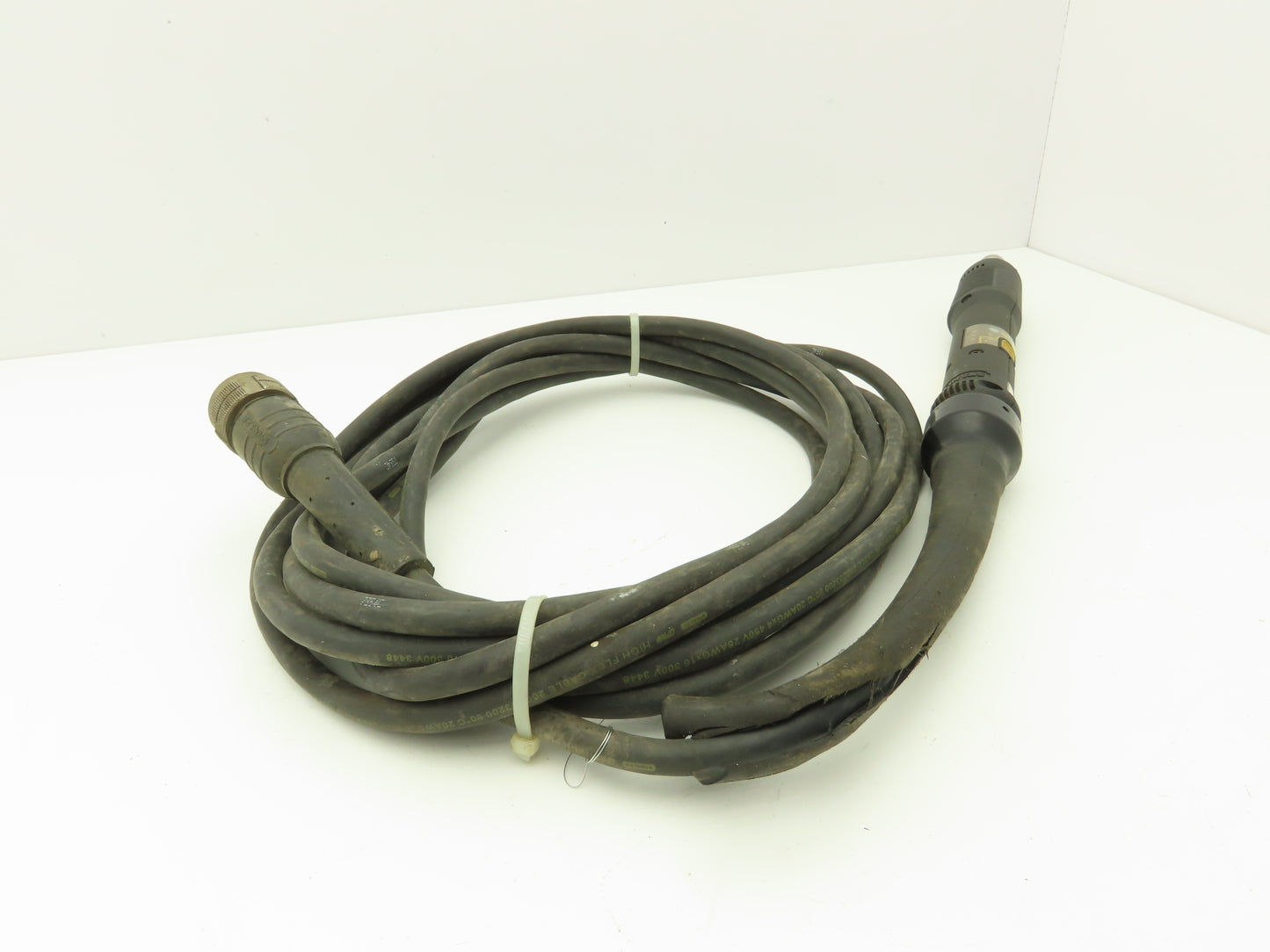 Stanley E12LP-6 Electric Servo Nutrunner 1/4" QD Bit Drive 1622rpm 6Nm 20' Cord