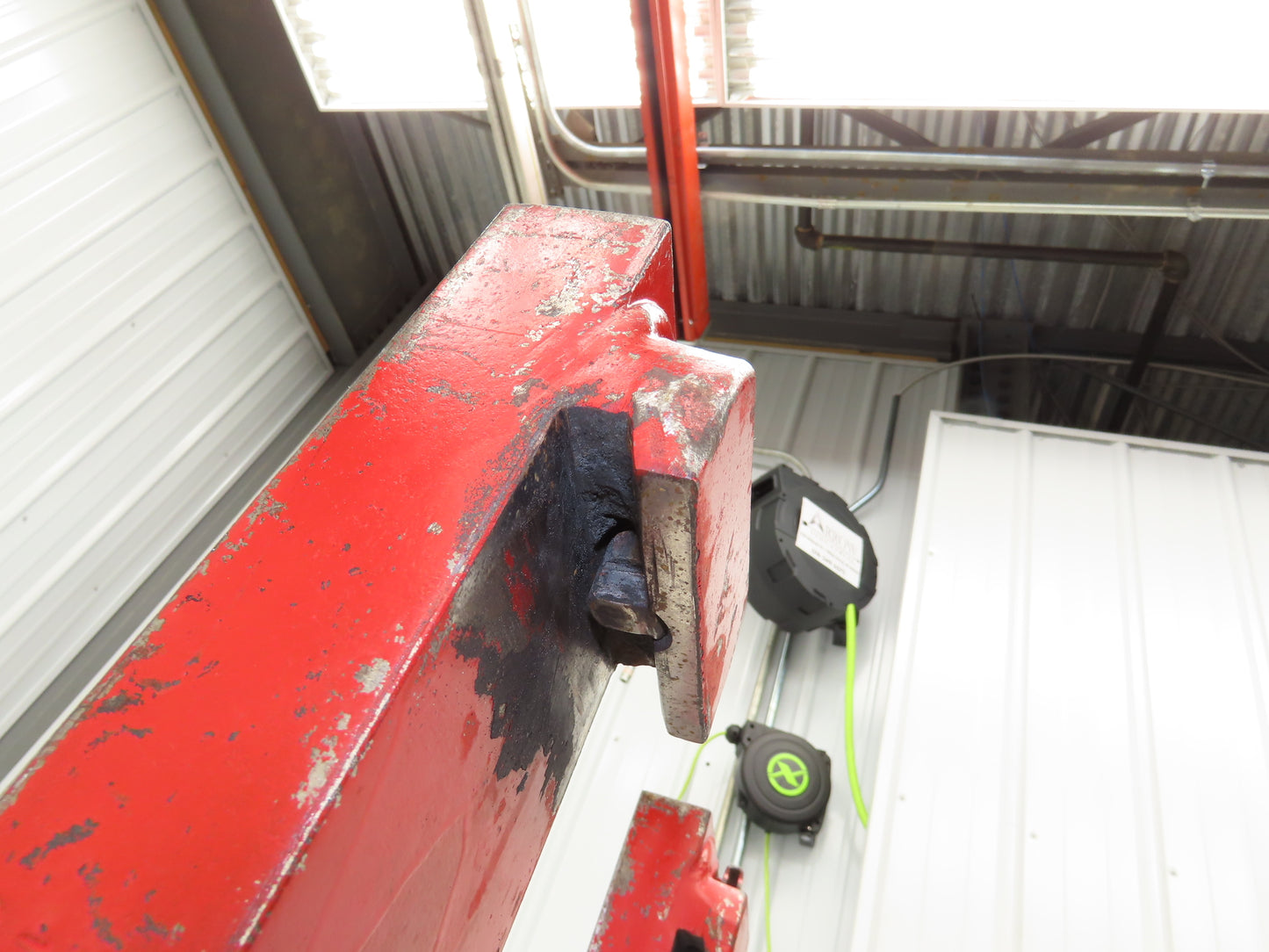 Crown 094182-3 4x42" Class 2 Steel Forklift Forks 16" Carriage 1-Pair