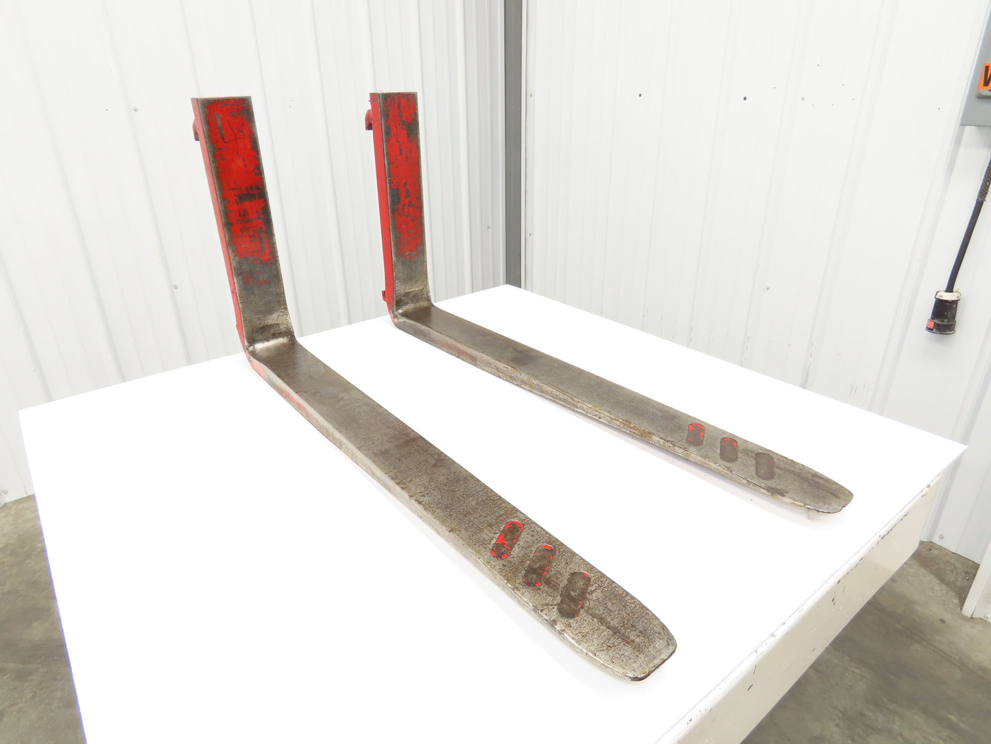 Crown 094182-3 4x42" Class 2 Steel Forklift Forks 16" Carriage 1-Pair