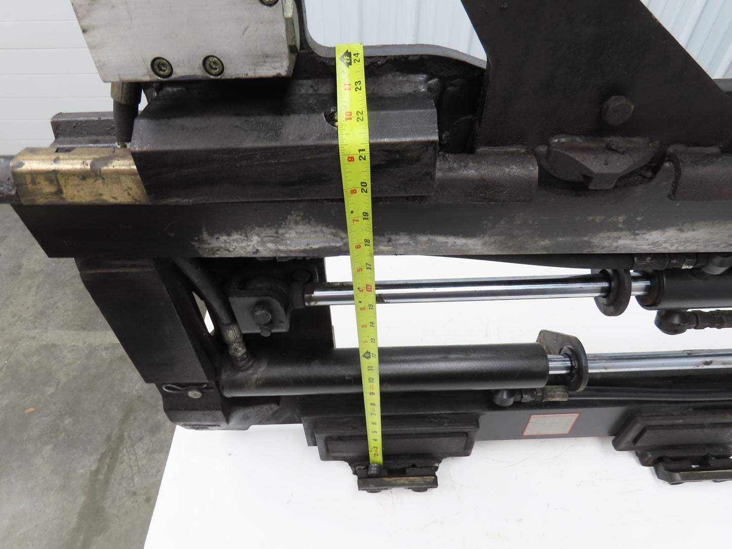 Cascade Forklift Class 3 SideShift Fork Positioner Attachment 20"x 41" W 10000lb