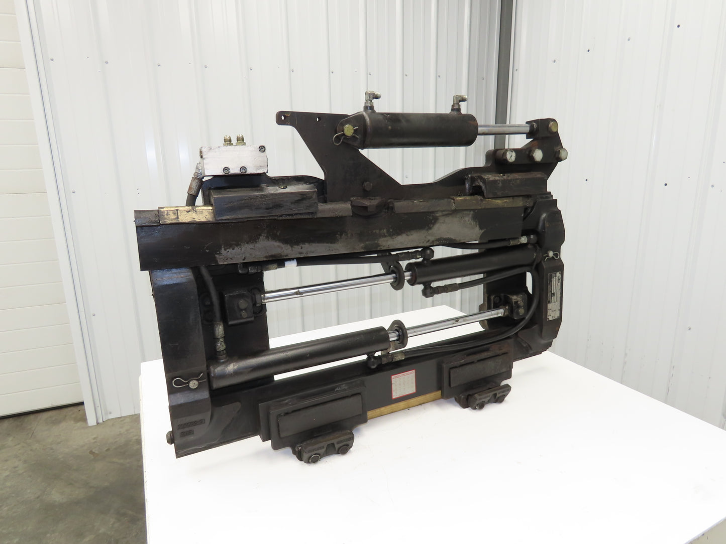 Cascade Forklift Class 3 SideShift Fork Positioner Attachment 20"x 41" W 10000lb