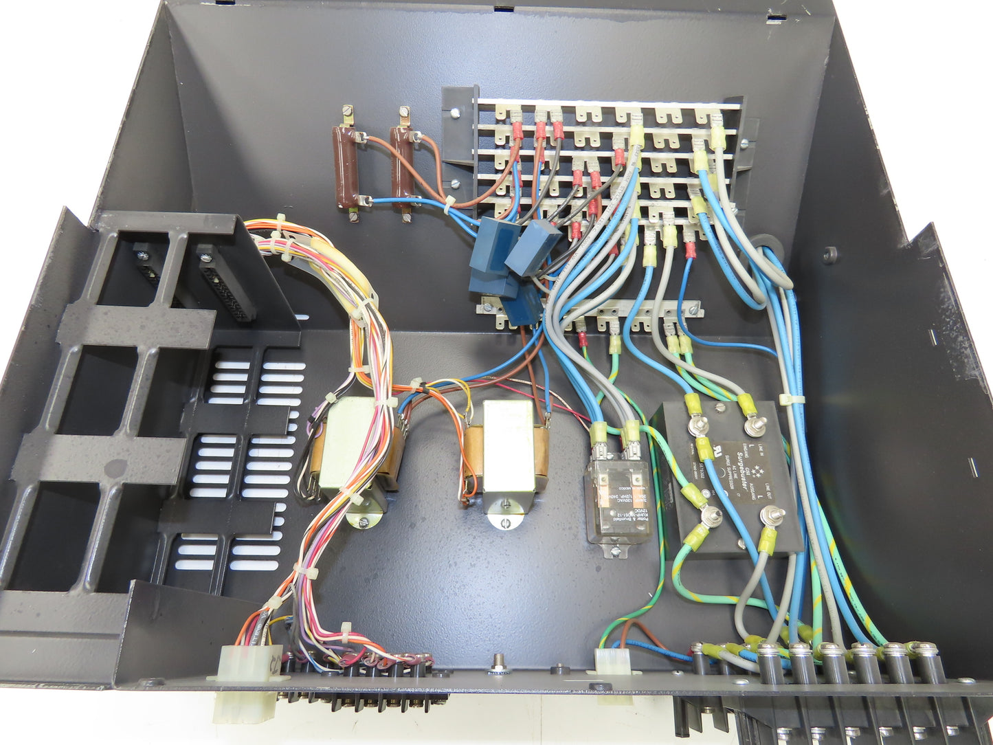 Bailey INFI 90 Power Entry Panel 120/240VAC 50/60Hz 2x25A