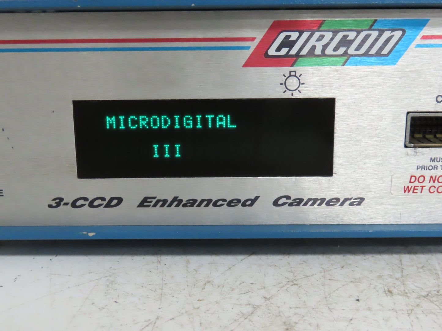 Circon MV-9904-E 3-CCD Enhanced Color Camera Controller Microdigital IIIe
