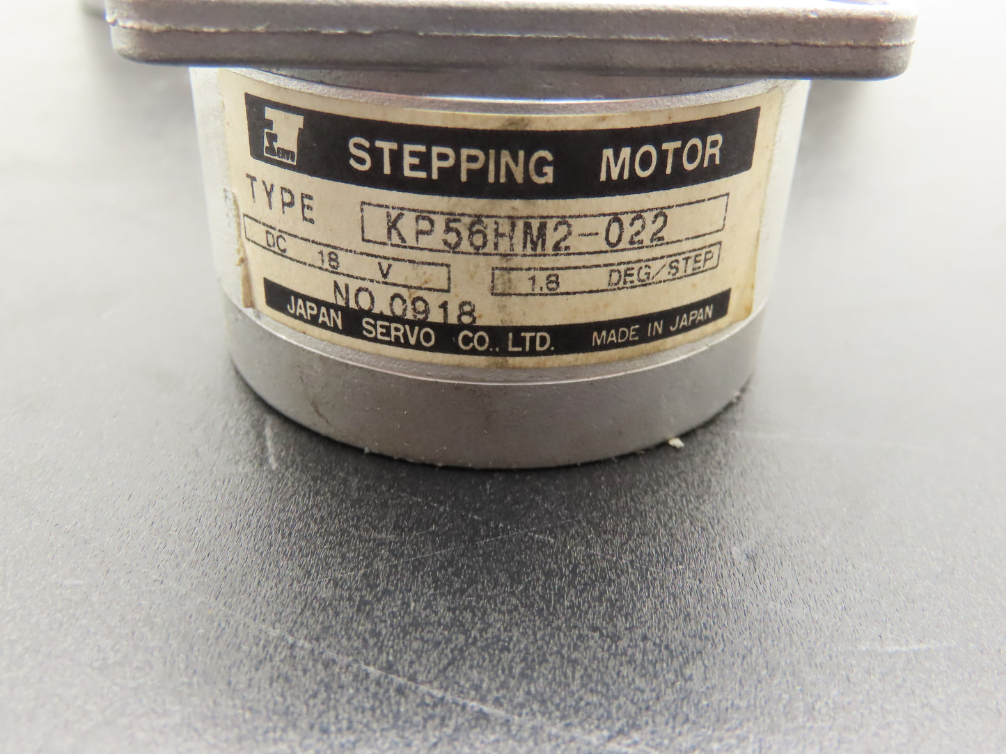 Japan Servo KP56HM2-022 Servo Stepping Motor 1.8° 18VDC  Lot of 3