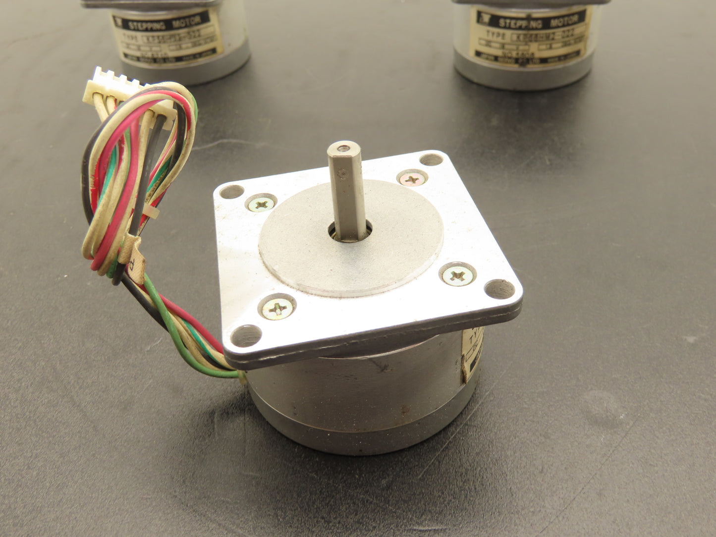Japan Servo KP56HM2-022 Servo Stepping Motor 1.8° 18VDC  Lot of 3