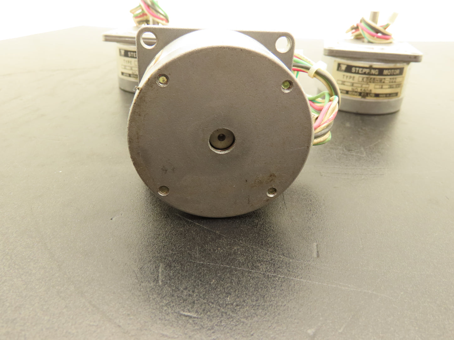 Japan Servo KP56HM2-022 Servo Stepping Motor 1.8° 18VDC  Lot of 3