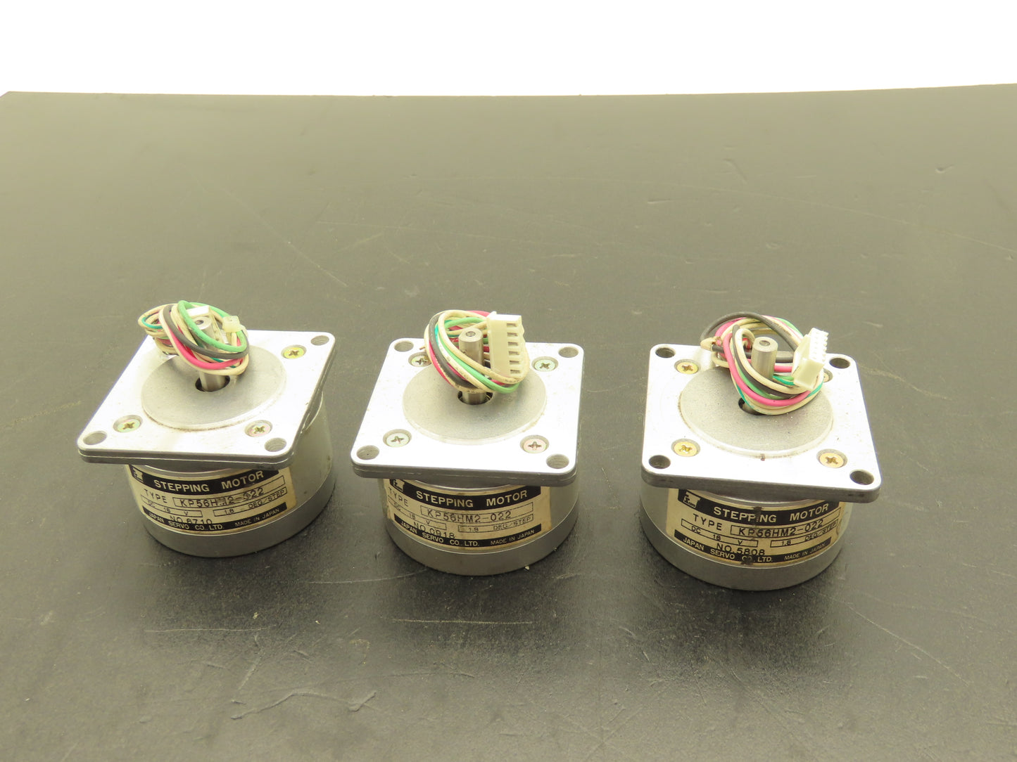 Japan Servo KP56HM2-022 Servo Stepping Motor 1.8° 18VDC  Lot of 3
