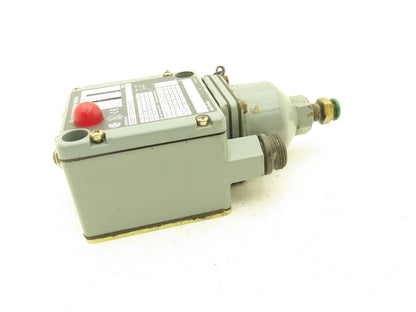 Allen Bradley 836T-T251JX81X15 Pressure Control Ser B 1-2.45 Bar 600V