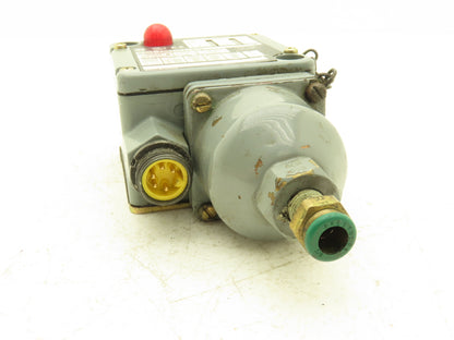 Allen Bradley 836T-T251JX81X15 Pressure Control Ser B 1-2.45 Bar 600V