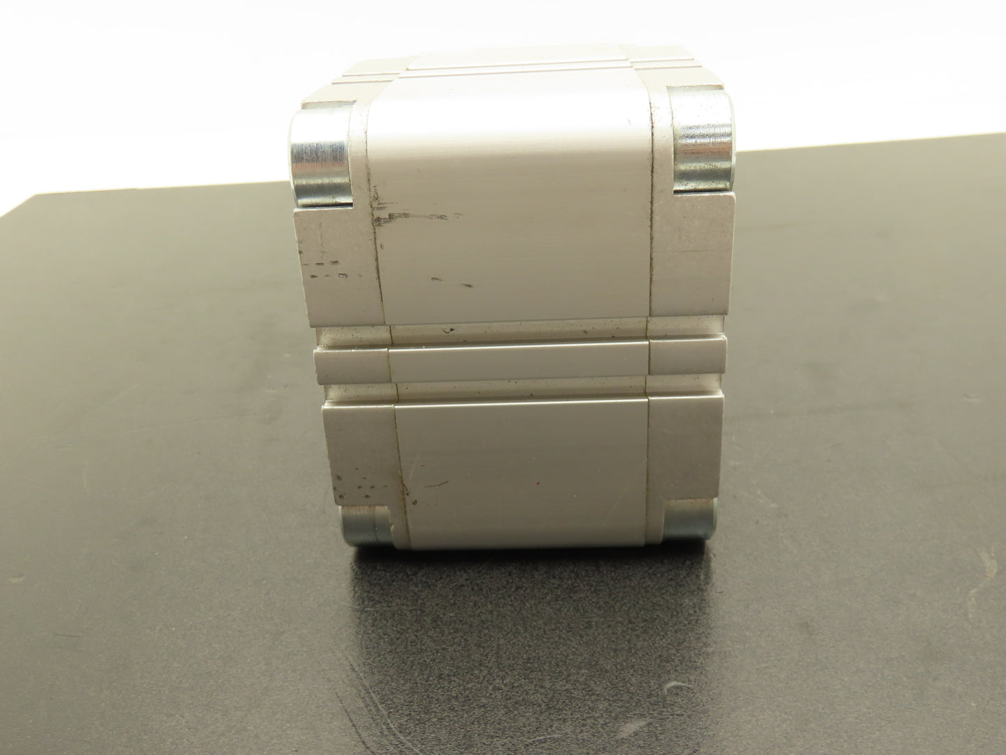 Festo AEVU-80-32-P-A Pneumatic Cylinder 80mm Bore 32mm Stroke 145PSI