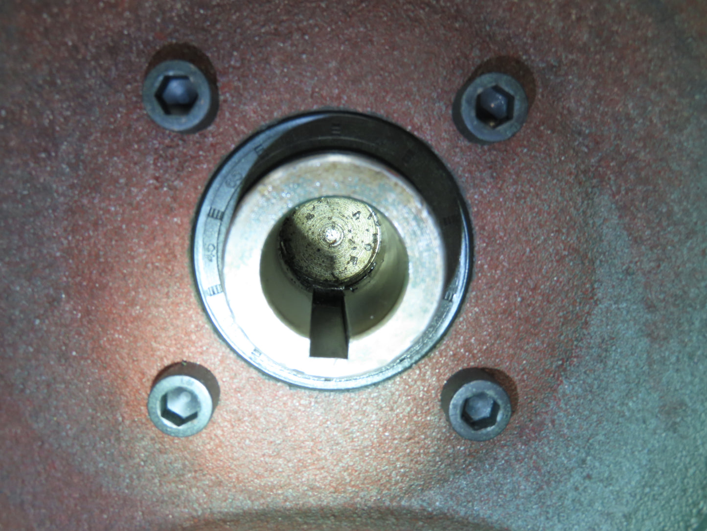 Yannuo WPDA Gear Reducer 50:1 Ratio Gearbox 35rpm RH Output 100L Metric Frame