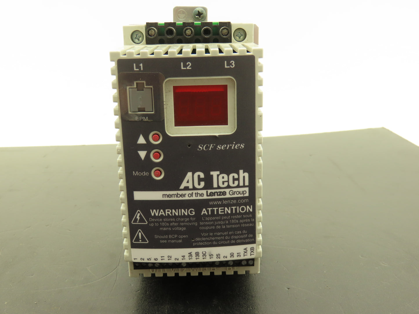 Lenze AC Tech SF410 Variable Speed VFD AC Drive 1Hp 480V 3PH SCF Series