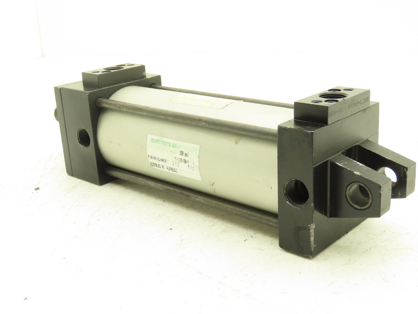 Numatics P1AM-0516J-ANS0T11 Pneumatic Air Cylinder 2-1/2" Bore 5-1/2" Stroke