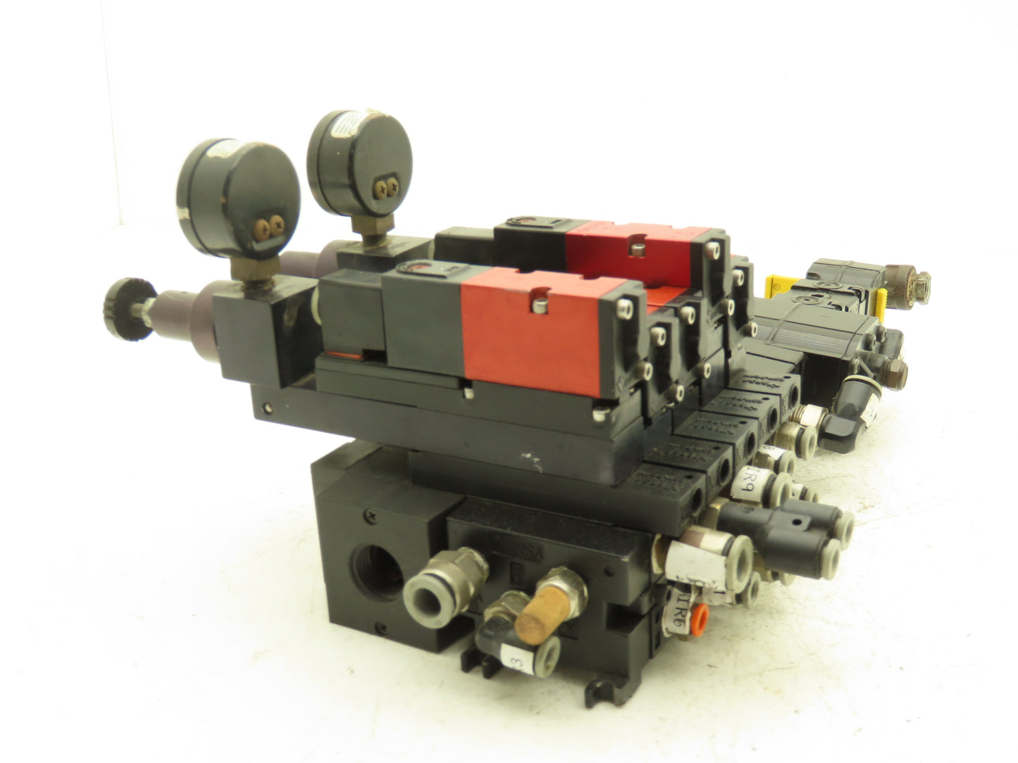 Versa CSG-4232-043-P-A120 Pneumatic Solenoid Valve Manifold Assy C5M-4302-5-PL-X