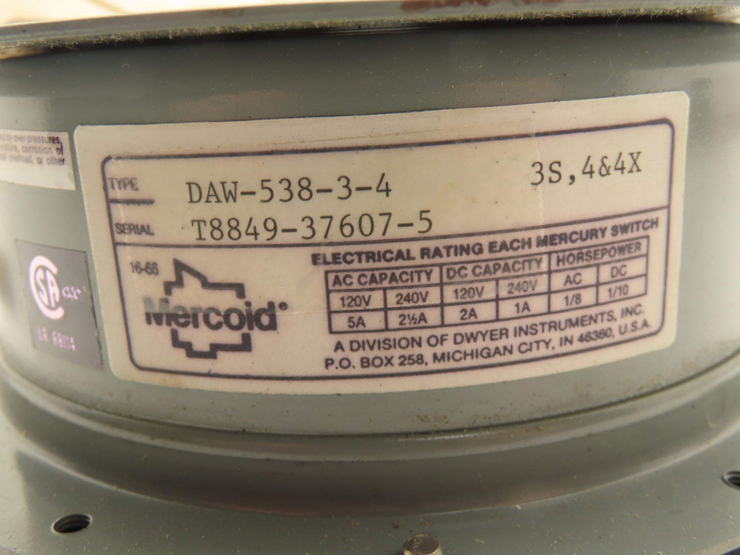 Mercoid Control DAW-538-3-4 Pressure Switch Mercury 120/240VAC