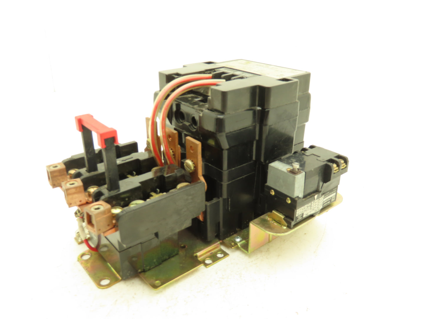 Square D 8536 SE01S Motor Starter Contactor NEMA Size 3 600V 50Hp 120V Coil