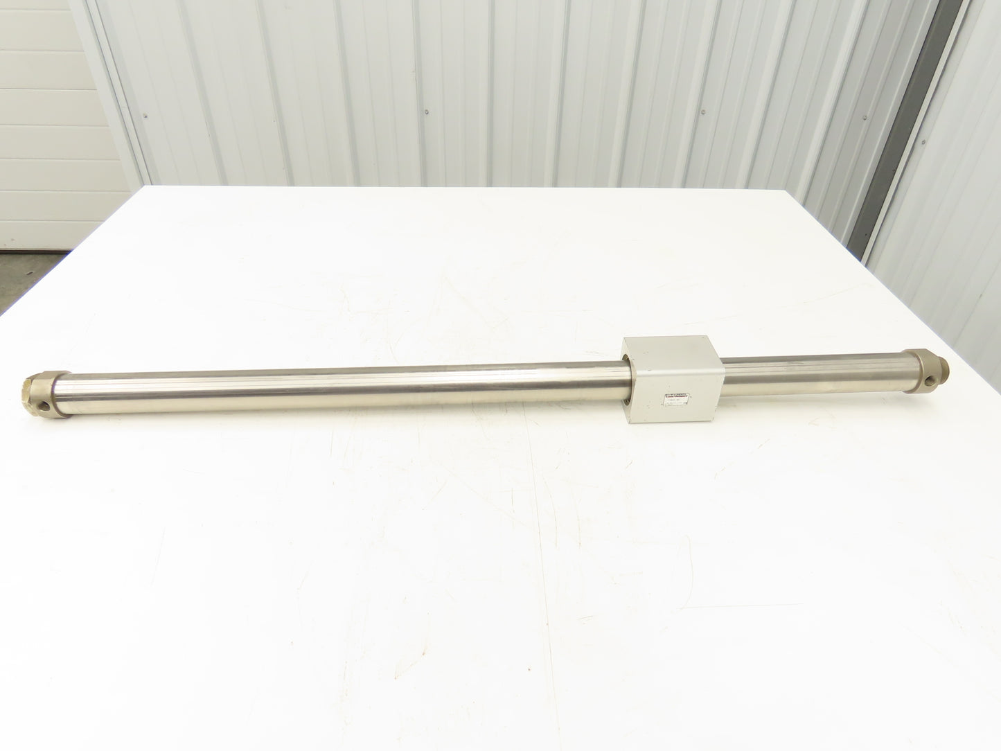 SMC CY2B40H-800 Pneumatic Air Magnetically Coupled Rodless Cylinder 40mm X 800mm