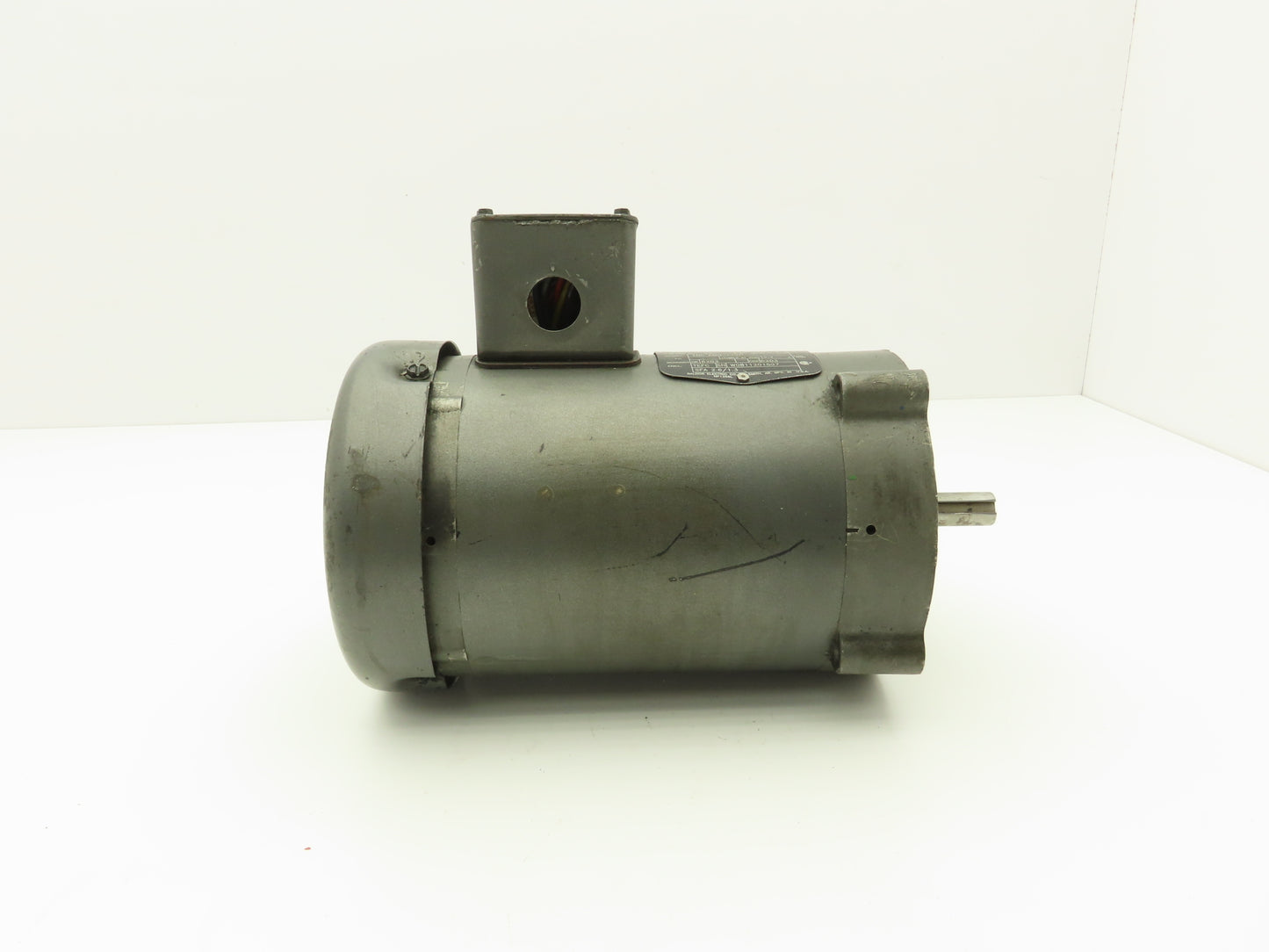 Baldor VM3539 AC Motor 1/2Hp 1140 RPM 230/460V 3PH 56C TEFC