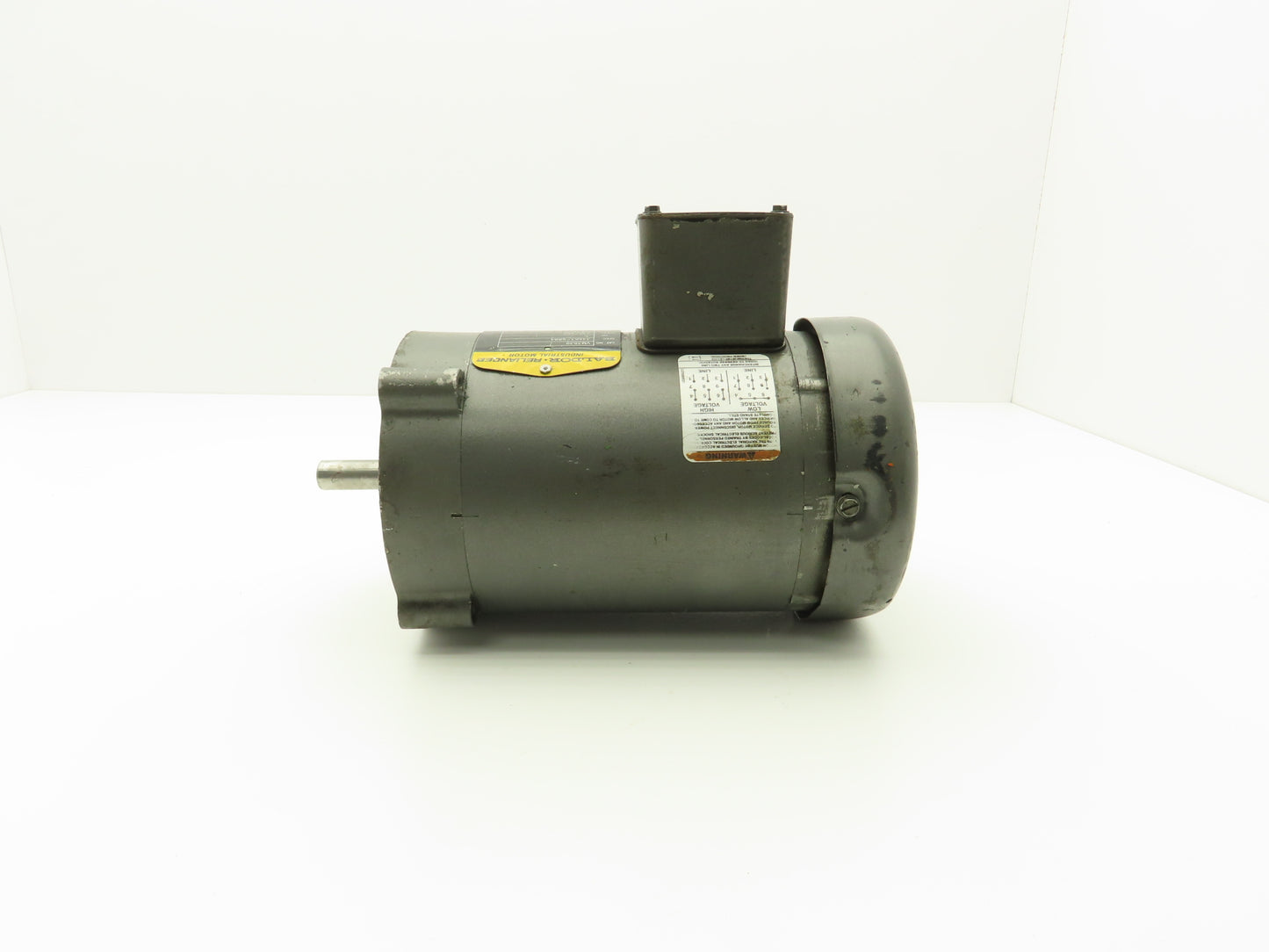 Baldor VM3539 AC Motor 1/2Hp 1140 RPM 230/460V 3PH 56C TEFC