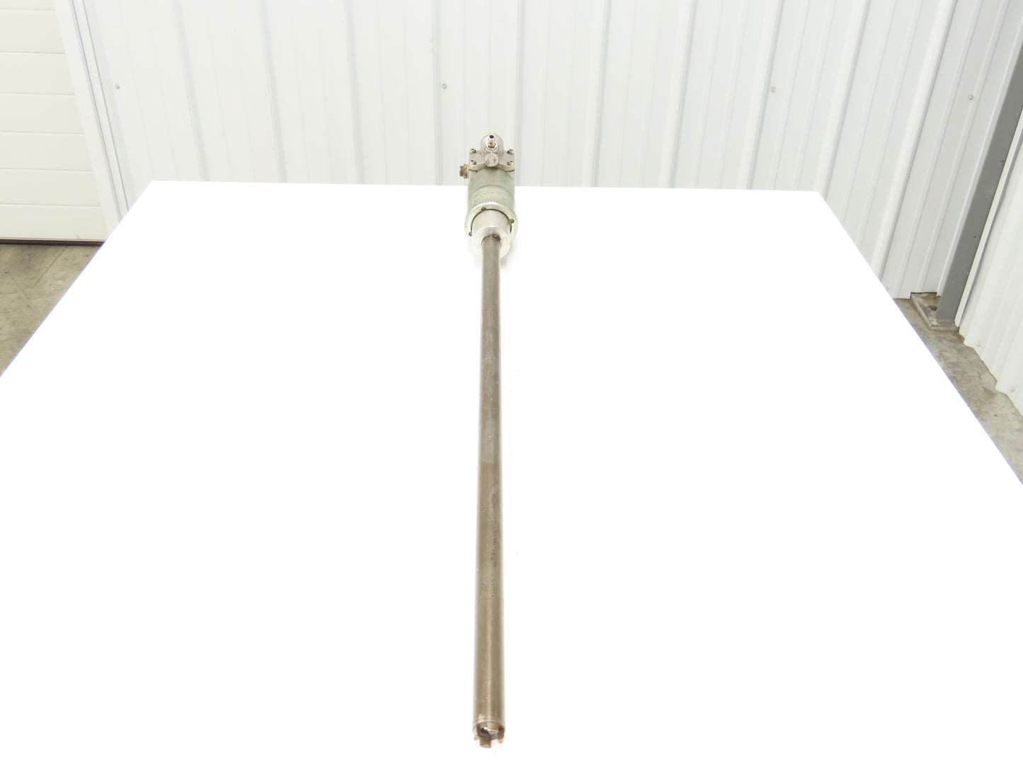 Flaco AM 4/F/200 Pneumatically Operated Medium-Pressure Lubricant Pump 80 Bar