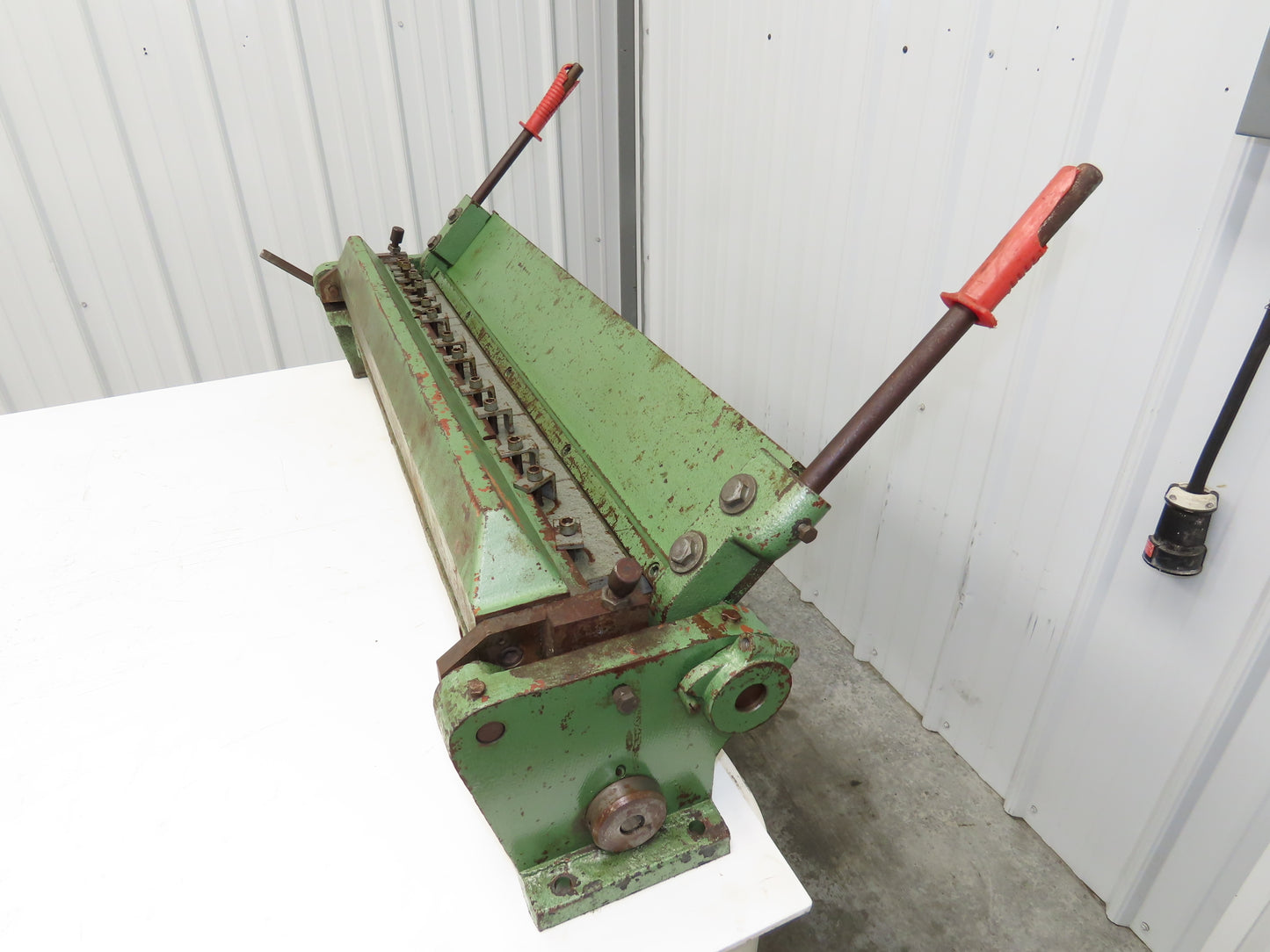 Sheet Metal Brake Finger Press Box and Pan 36" Bend 135° Bender Manual Apron