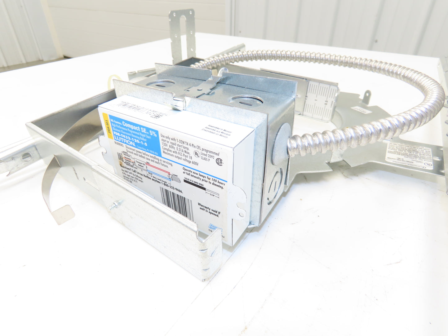 Lithonia Lutron FDB-T432-120-1-S Downlight Housing T4 Dimming Ballast 32W 120V