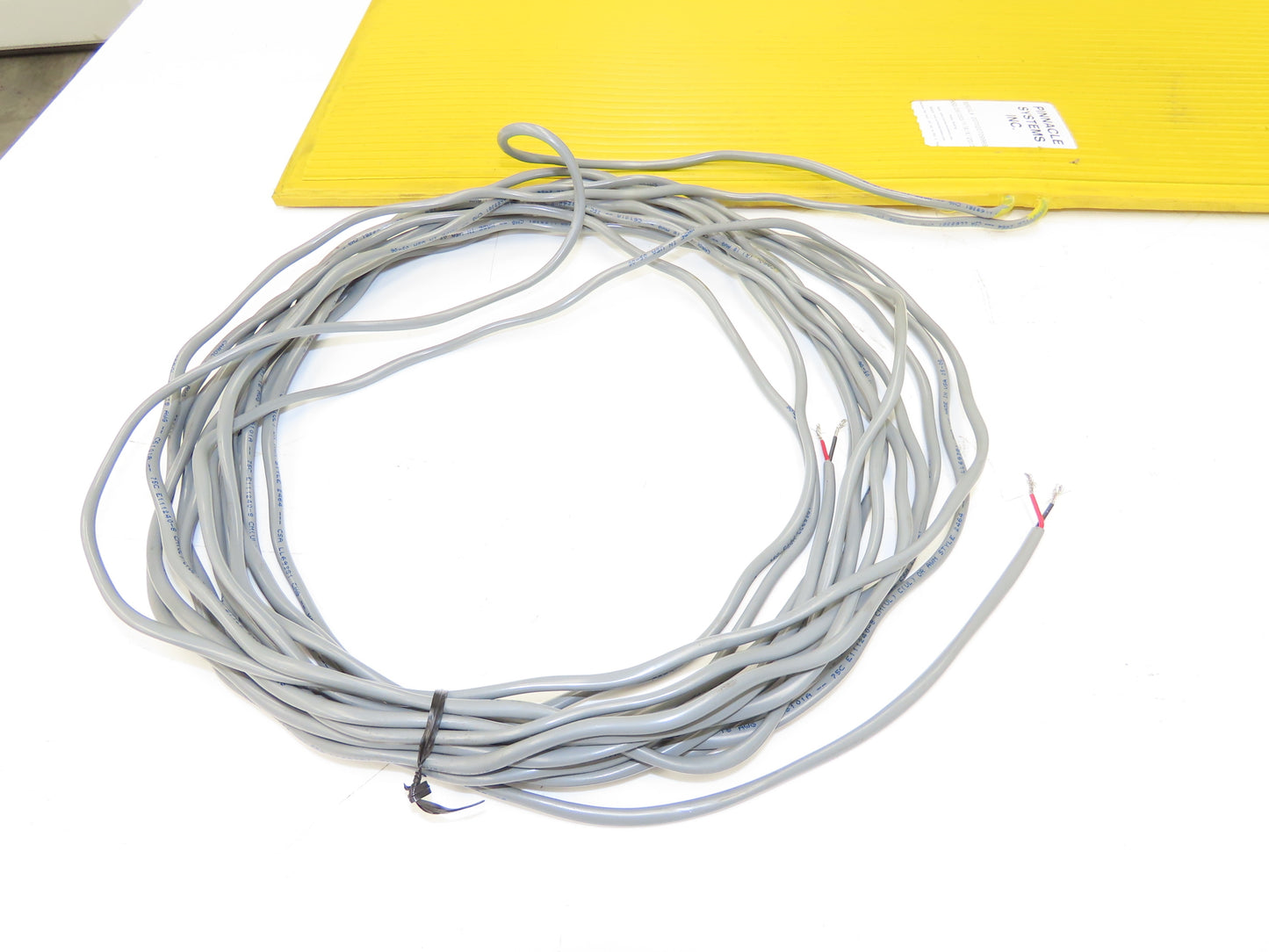 Pinnacle Systems NSD/28/033/Y/R/X/20/S Floor Mat Safety Switch 27x32" Yellow 24V