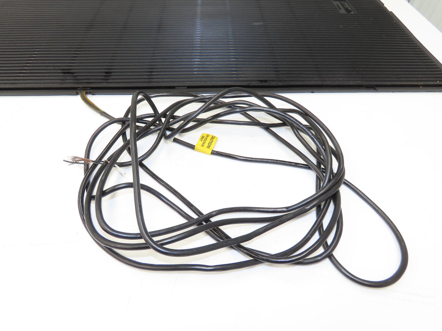 Larco MAT-24-X-42-4W2 Pressure Floor Mat Safety Switch 24x42" Black