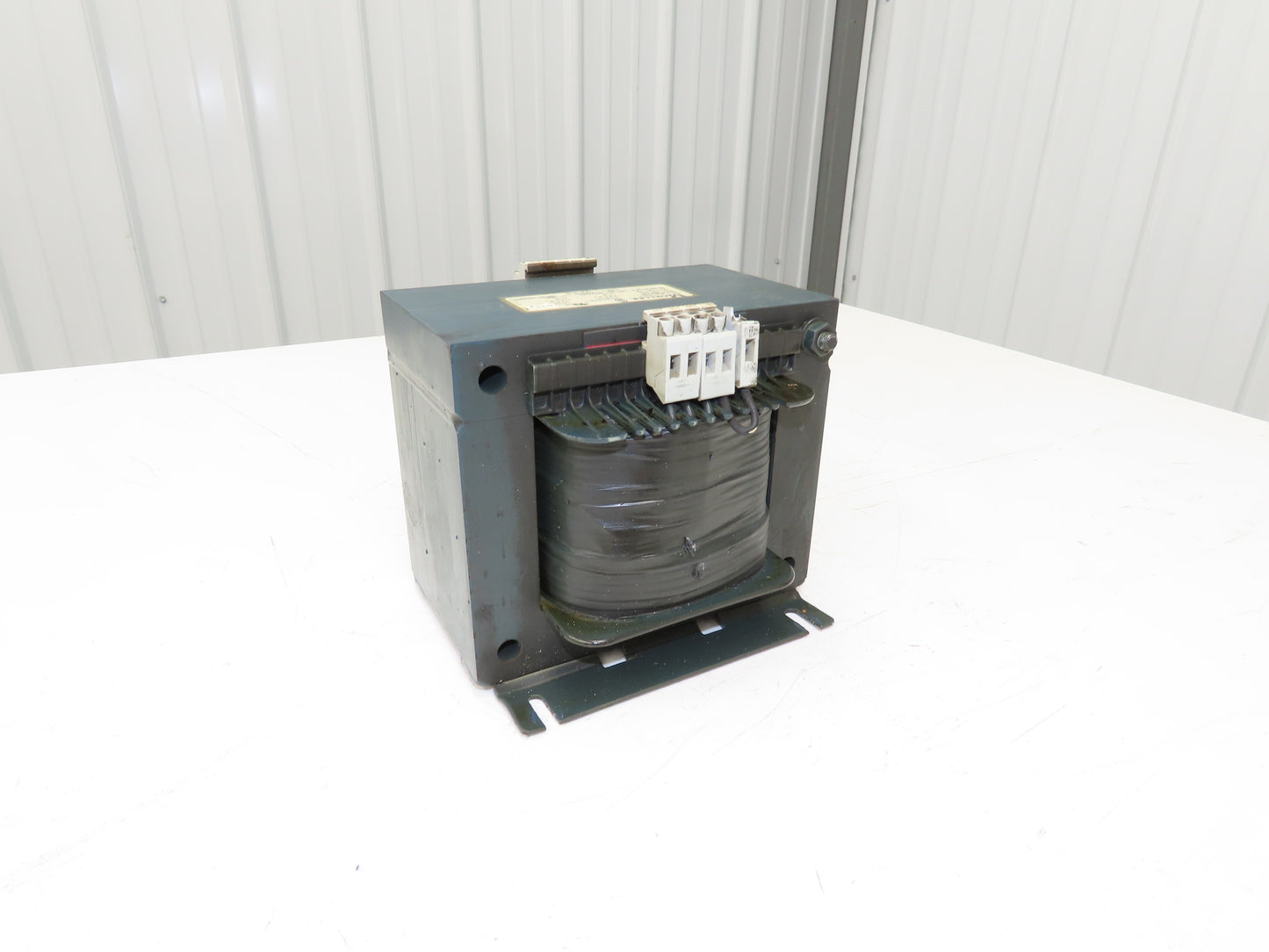 Moeller STN 2.0 S002 Transformer 1 PH 200-230 Primary 9.5A/100-120 Secondary 15A