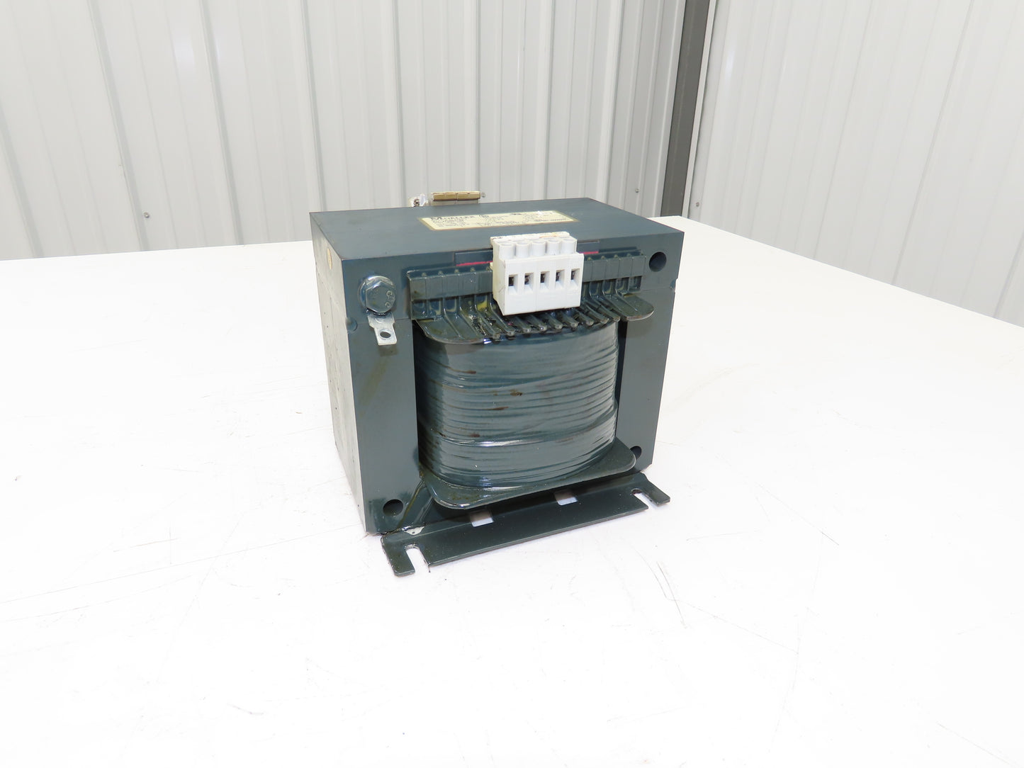 Moeller STN 2.0 S002 Transformer 1 PH 200-230 Primary 9.5A/100-120 Secondary 15A