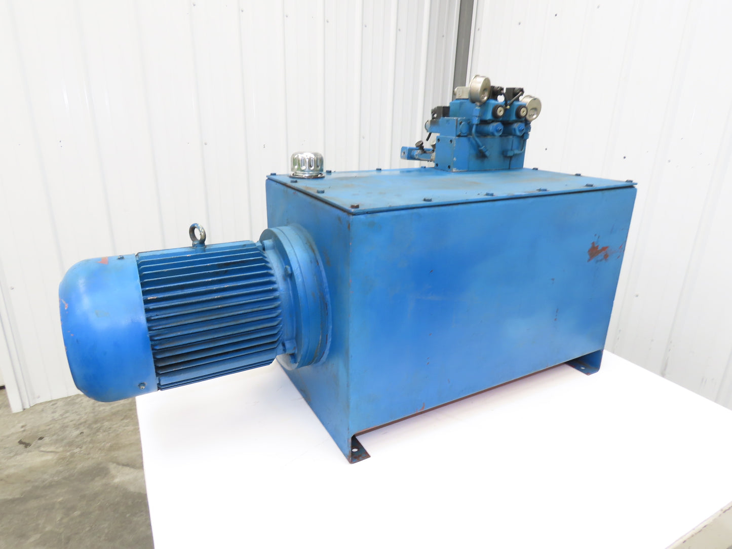 Hydromax HGP-33A Hydraulic Power Unit Dual Pump 25 Gal 30GPM 3500PSI 7.5Hp 480V