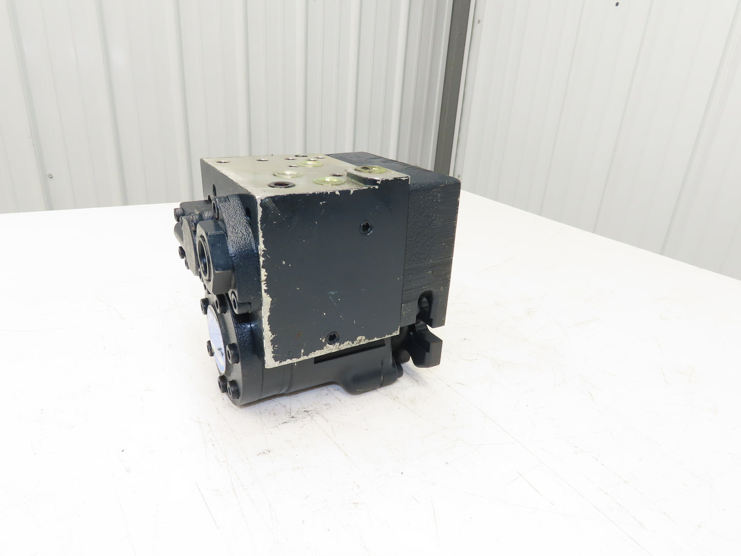 Nippon Gerotor Co 25604839 Hydraulic Index Motor 25mm Shaft 5/8" NPT