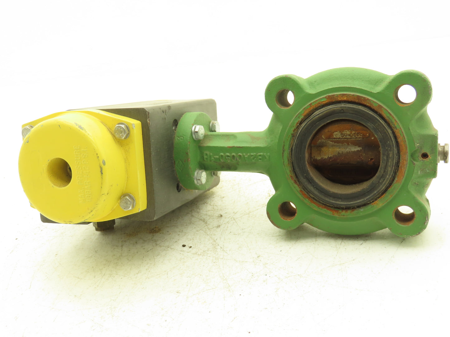 Saunders Alfa Laval 2" Lug Butterfly Valve w/Conbraco Pneumatic Actuator CTD 40