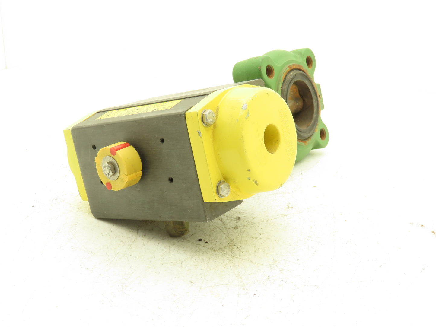 Saunders Alfa Laval 2" Lug Butterfly Valve w/Conbraco Pneumatic Actuator CTD 40