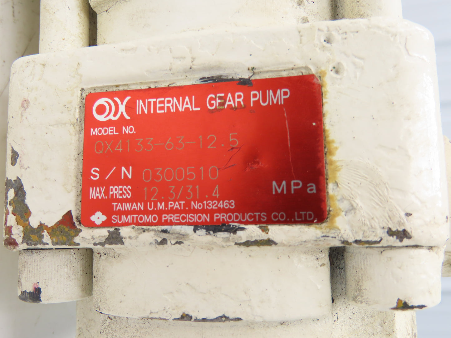 Sumitomo QX4133-63-12.5 Hydraulic Gear Pump Assembly 2-Bolt SAE-B Flange