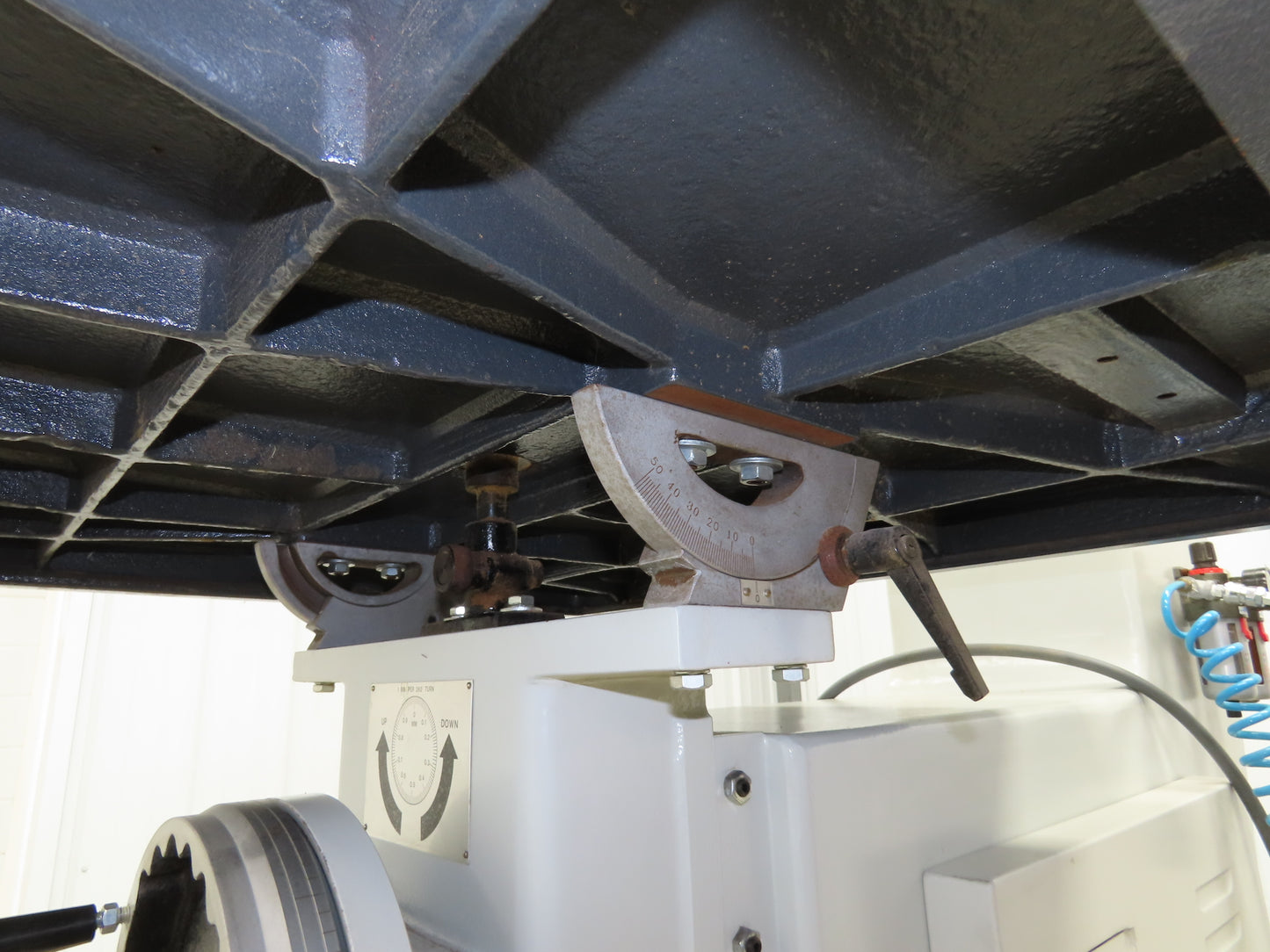 Cantek SR-750 Pneumatic Overarm Pin Router 29.5" Throat 7.5Hp 460V Motor