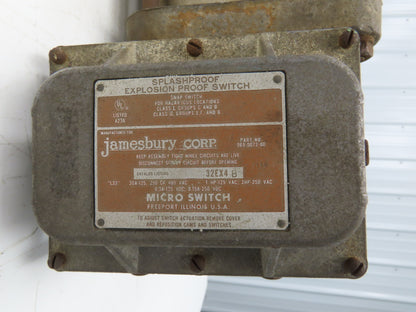 Jamesbury ST-400 Pneumatic Valve Actuator w/Explosion Proof Micro Switch 32EX4