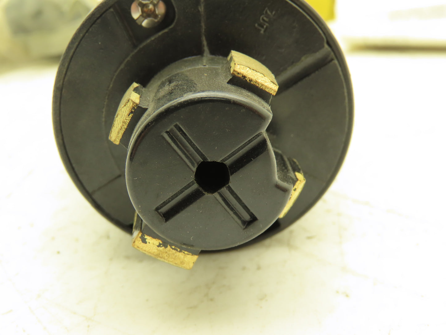 Hubbell HBL21415B Hubbellock Electrical Plug 30A 600VAC 3-Pole 4-Wire Twist Lock