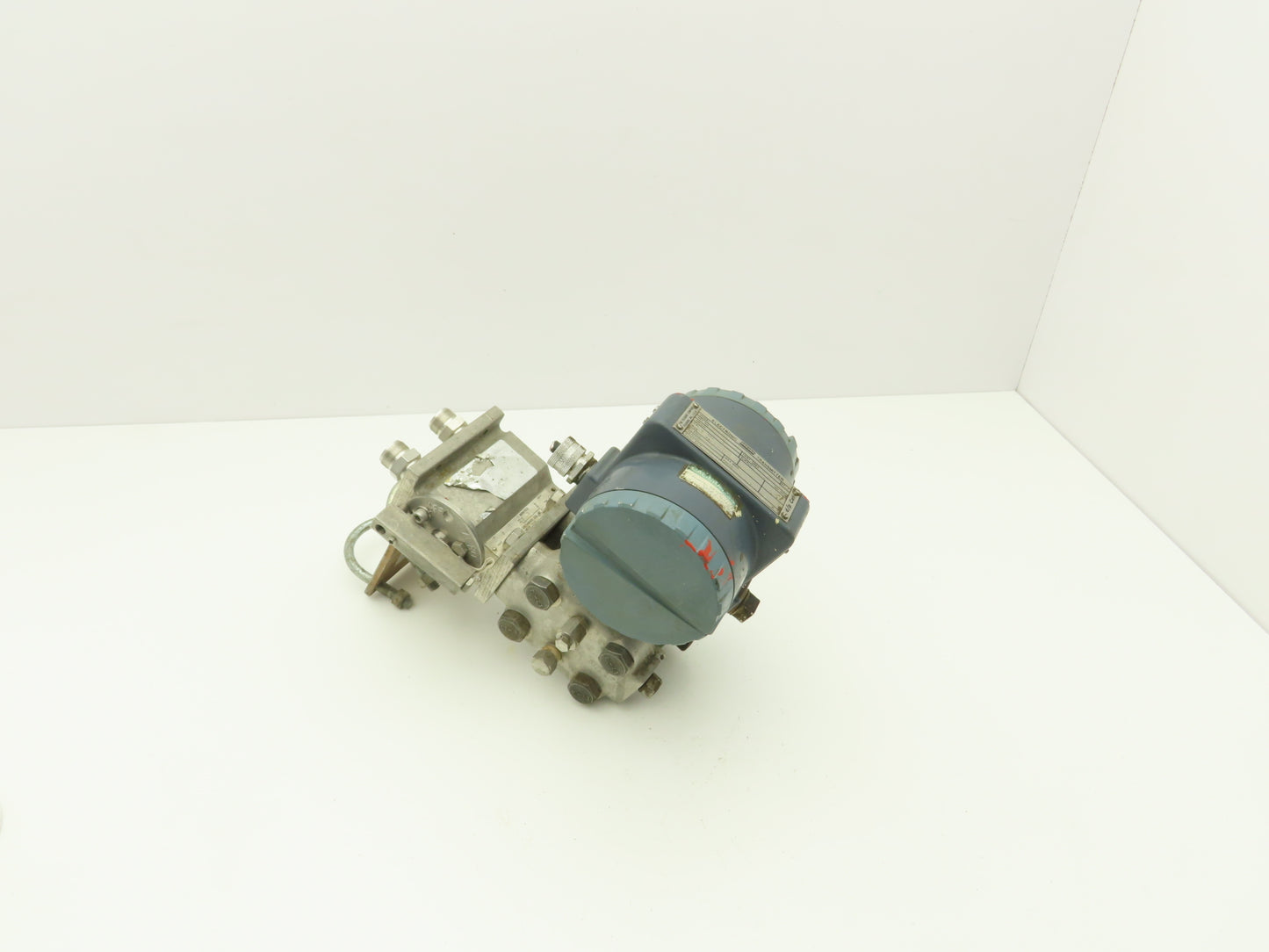 Foxboro 823DP-I3S1NM2-Y Pressure Transmitter 0-140"H2O 12.5-65vdc 3000psi