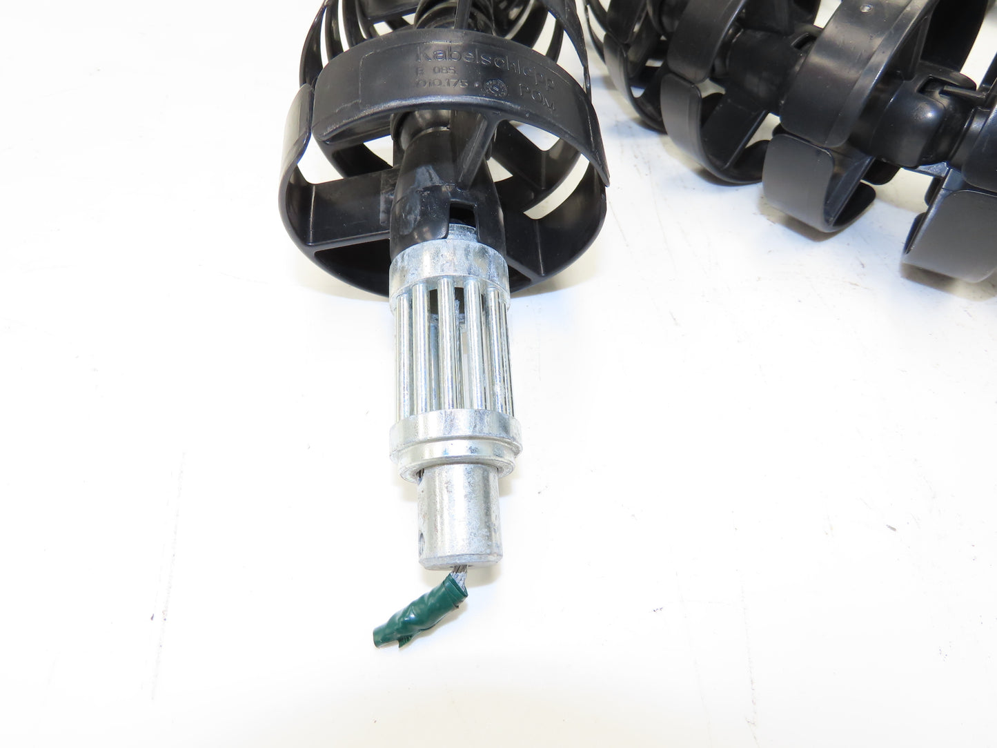 Kabelschlepp R085 10.175 Energy Chain Cable Carrier Round POM 85mm OD 98" Length