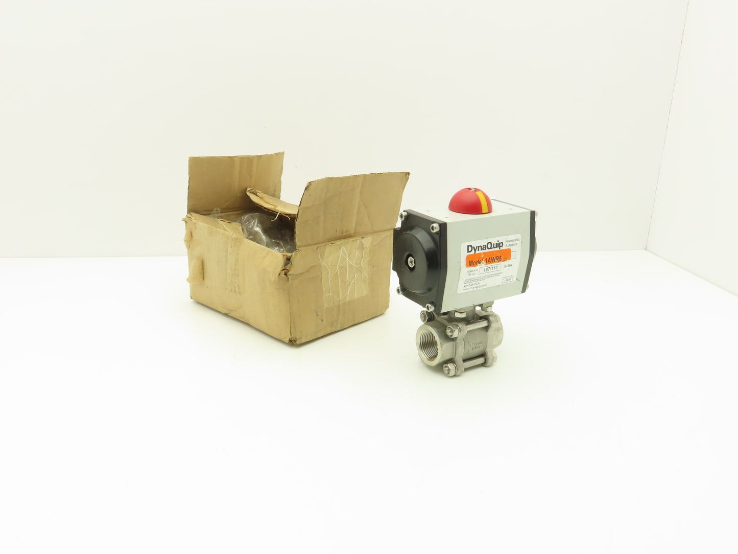 Dynaquip 1AWR5 Pneumatic Actuator with 1"NPT Stainless Ball Valve 80psi