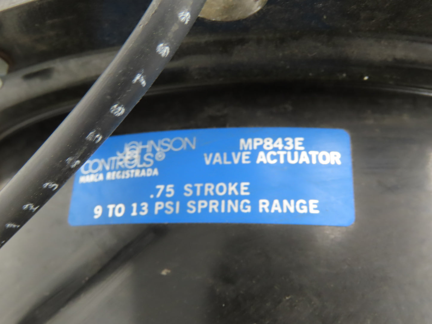 Johnson Controls MP843E Pneumatic Actuator with 2-Way Brass Globe Valve 2"NPT