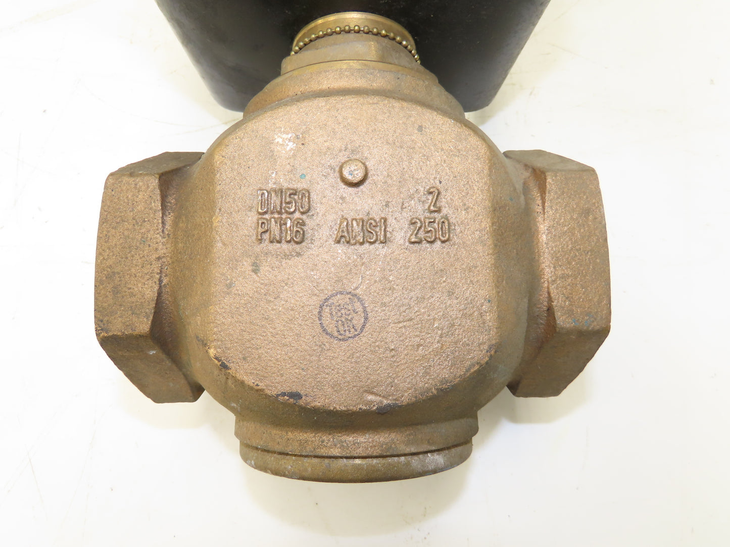 Johnson Controls MP843E Pneumatic Actuator with 2-Way Brass Globe Valve 2"NPT