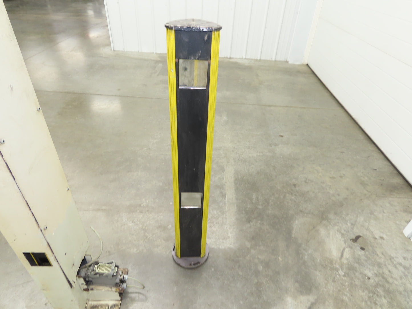 Sick 1015620 MSLE 02 25011 Light Curtain Set w/2 Mirror Stands & Control Station